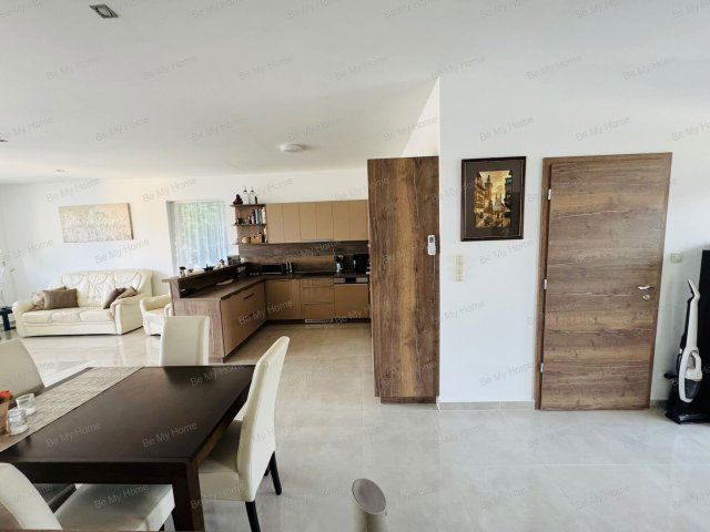 Eladó családi ház, Pomázon, Orlovácz utcában 183.5 M Ft