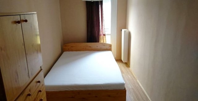 Kiadó panellakás, albérlet, Pécsett, Gosztonyi Gyula utcában