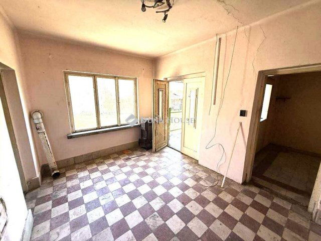 Eladó családi ház, Kajárpécen 11.99 M Ft, 3 szobás