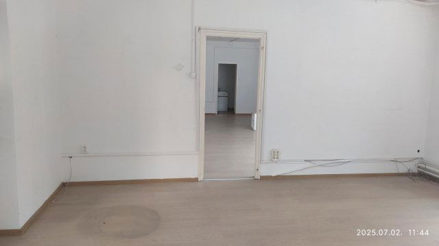 Kiadó iroda, Budapesten, III. kerületben 124 E Ft / hó, 2 szobás