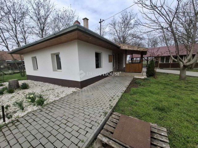 Eladó családi ház, Tápiószelén 35 M Ft, 4 szobás