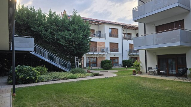 Kiadó téglalakás, albérlet, Pécsett, Munkácsy Mihály utcában