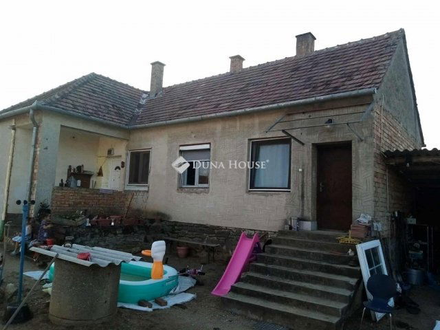 Eladó családi ház, Vönöckön 23 M Ft, 4 szobás