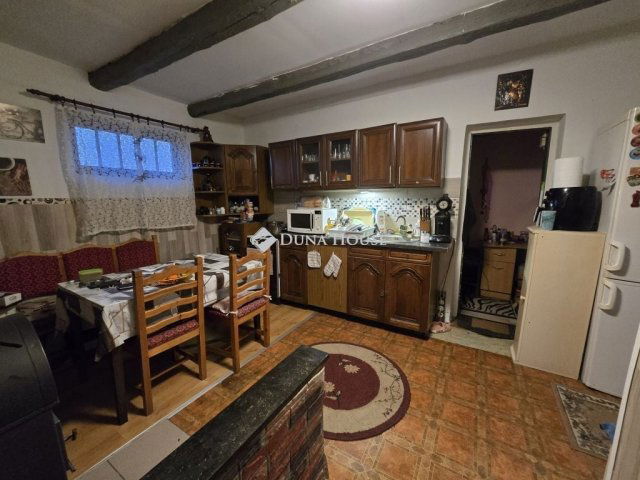 Eladó családi ház, Zókon 8.9 M Ft, 2 szobás