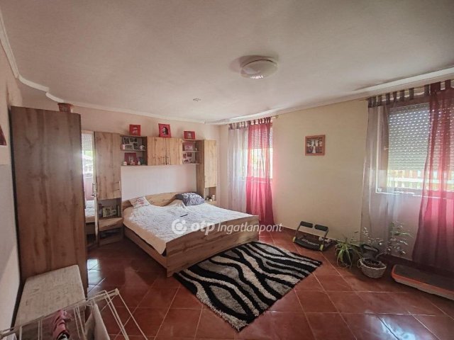 Eladó családi ház, Kőteleken 37.9 M Ft, 3+1 szobás