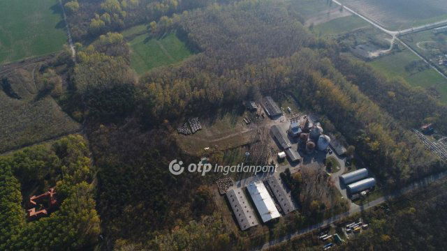 Eladó ipari ingatlan, Dunavarsányban 279.3 M Ft