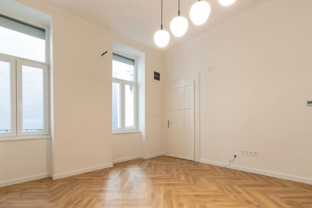 Eladó téglalakás, Budapesten, I. kerületben 109.9 M Ft, 3 szobás