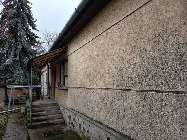 Eladó családi ház, Apcon 37.5 M Ft, 4 szobás
