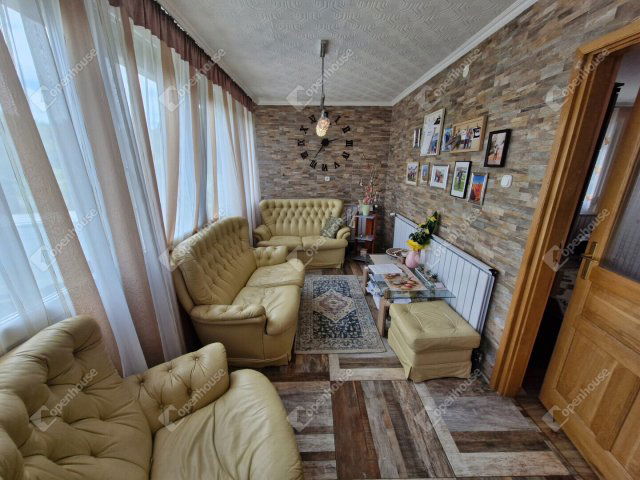 Eladó családi ház, Kisrécsén 149 M Ft, 6 szobás