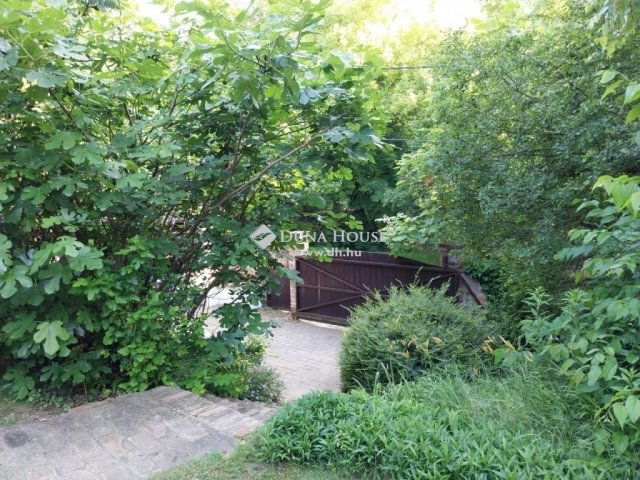 Eladó családi ház, Budaörsön 329.9 M Ft, 5 szobás