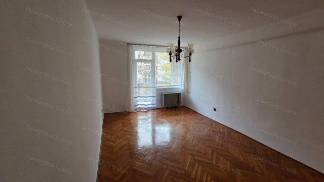 Kiadó téglalakás, albérlet, Szolnokon 120 E Ft / hó, 2 szobás