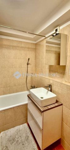 Eladó téglalakás, Budapesten, III. kerületben 88 M Ft, 2 szobás