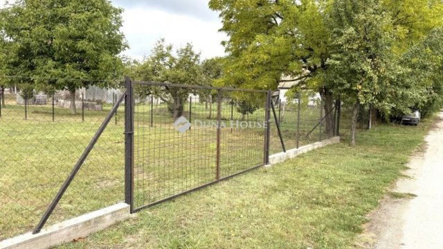 Eladó telek, Makádon 12 M Ft / költözzbe.hu