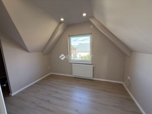 Eladó családi ház, Debrecenben 134.9 M Ft, 5 szobás