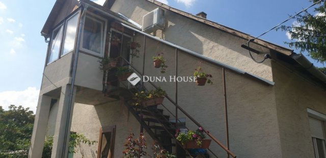 Eladó családi ház, Etyeken 78 M Ft, 6 szobás