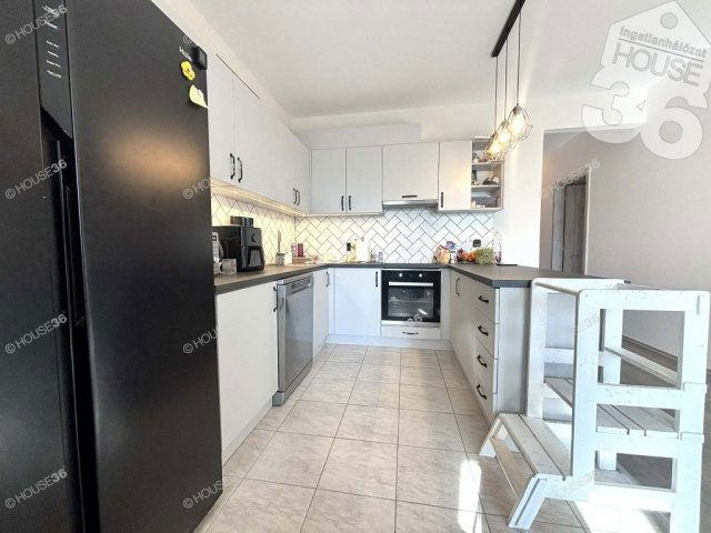 Eladó családi ház, Kecskeméten 85.9 M Ft, 4 szobás