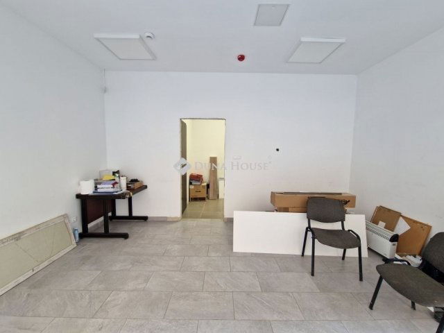 Eladó üzlethelyiség, Budapesten, VIII. kerületben 37.9 M Ft