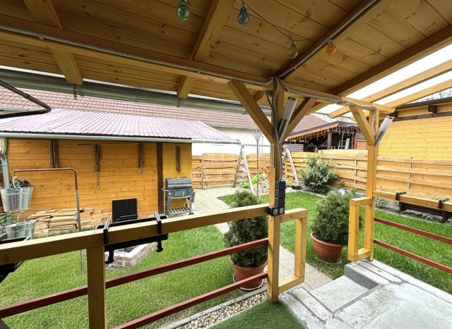 Eladó sorház, Csévharaszton 84.9 M Ft, 4 szobás