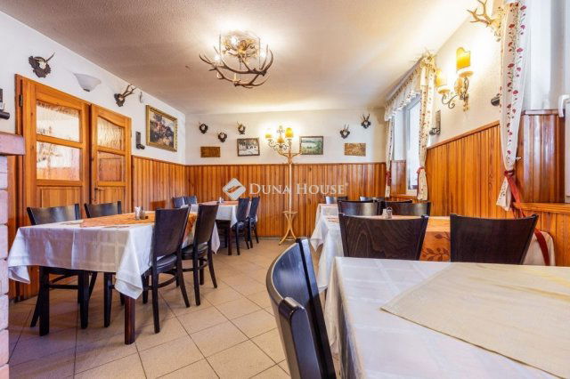 Eladó üzlethelyiség, Pilisszentkereszten 280 M Ft