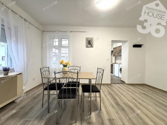 Eladó családi ház, Kecskeméten 46.9 M Ft, 2 szobás