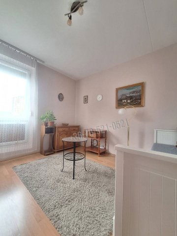 Eladó panellakás, Pécsett, Szabó Ervin téren 40.9 M Ft