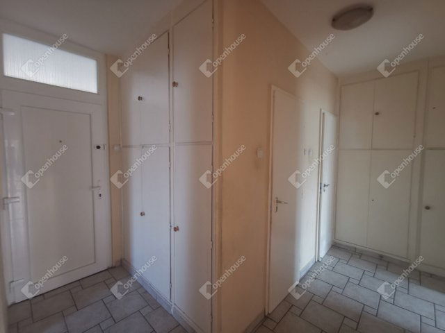 Eladó panellakás, Nagykanizsán 25 M Ft, 1+2 szobás