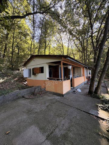 Eladó nyaraló, Verőcén 29.9 M Ft, 2 szobás