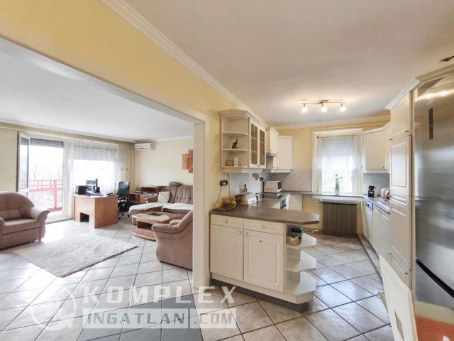 Eladó panellakás, Budapesten, III. kerületben 104.5 M Ft