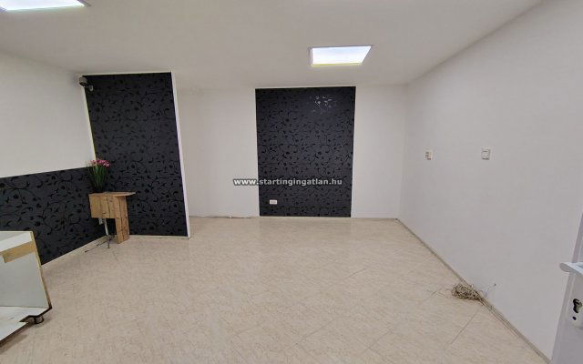 Eladó üzlethelyiség, XI. kerületben, Bartók Béla úton