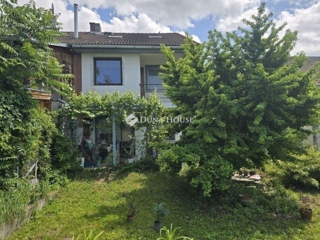 Eladó családi ház, Budapesten, XVI. kerületben 109.9 M Ft