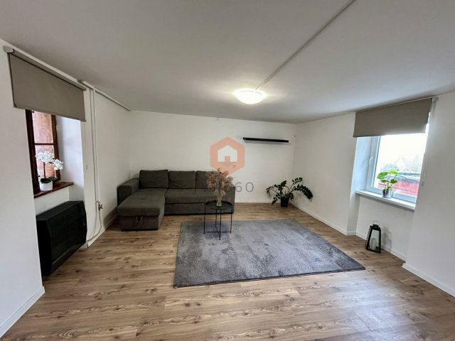 Eladó családi ház, Pécsett, Szőlő utcában 24.9 M Ft, 1 szobás