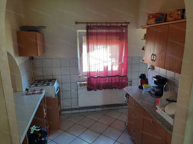 Eladó nyaraló, Zamárdiban 165 M Ft / költözzbe.hu