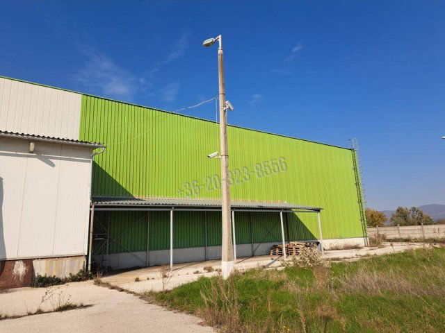 Eladó ipari ingatlan, Tahitótfalun 695 M Ft / költözzbe.hu