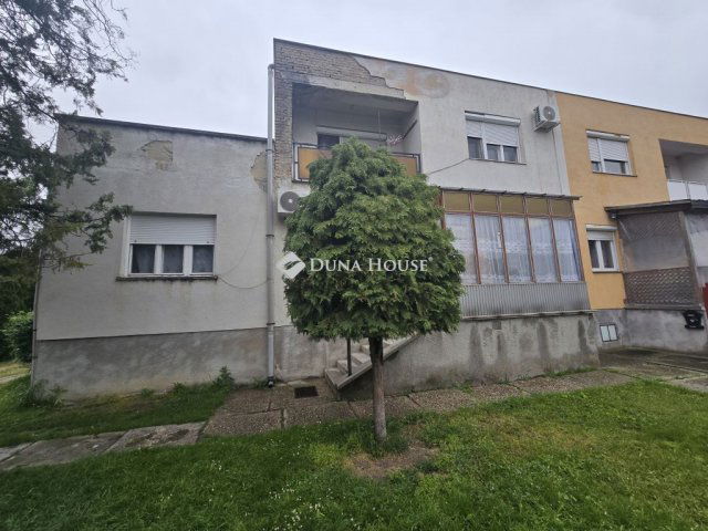 Eladó téglalakás, Polgárdin 45 M Ft, 4 szobás