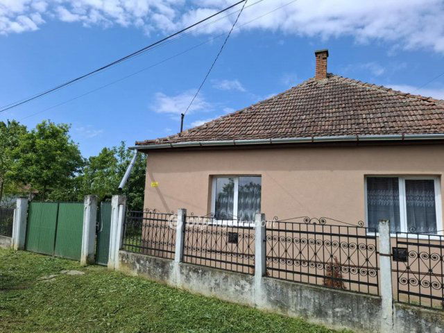 Eladó családi ház, Körösszegapátin 22 M Ft, 4+1 szobás