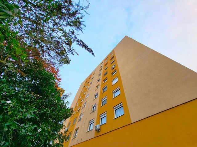 Eladó panellakás, Győrött 57.5 M Ft, 3 szobás