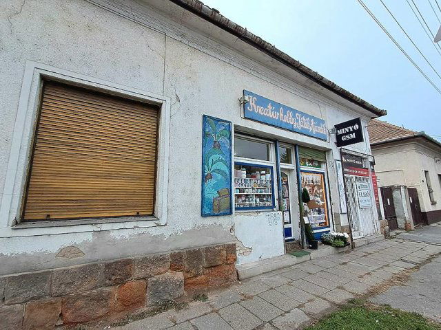 Eladó családi ház, Budapesten, XV. kerületben 64.9 M Ft