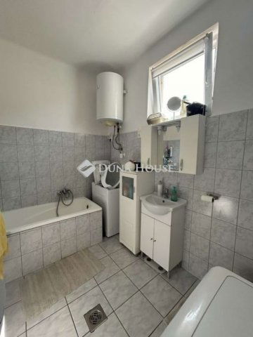 Eladó családi ház, Monoron 88 M Ft, 4 szobás