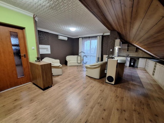 Eladó családi ház, Üllőn 117 M Ft, 6 szobás
