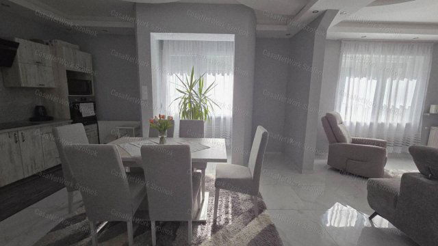 Eladó családi ház, Szolnokon 110 M Ft, 5 szobás