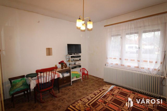 Eladó családi ház, Gyulán 60 M Ft, 3 szobás