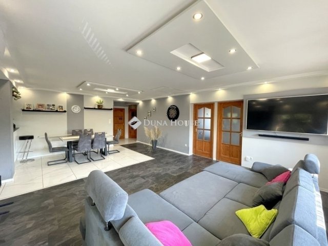 Eladó családi ház, Kecskeméten 119 M Ft, 6 szobás