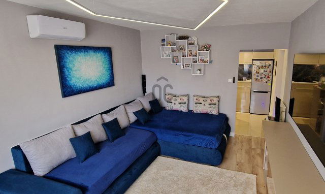 Eladó panellakás, Debrecenben 74.5 M Ft, 4 szobás