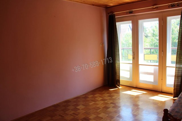 Eladó nyaraló, Balatonalmádiban, Alpár Ignác utcában 140 M Ft