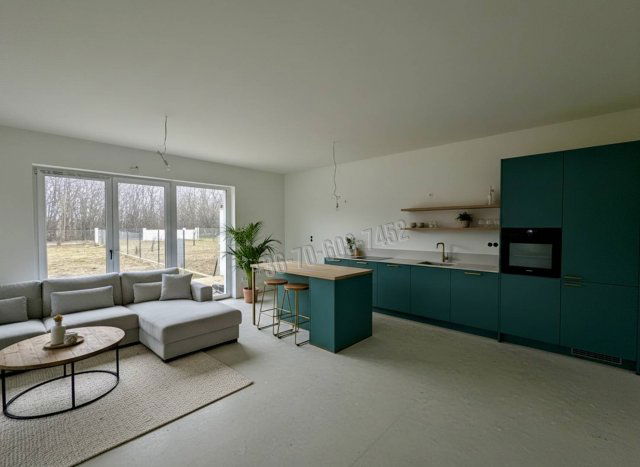 Eladó ikerház, Őrbottyánban 82 M Ft, 4 szobás