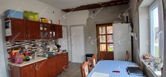 Eladó családi ház, Zalacsében 16.5 M Ft, 3 szobás