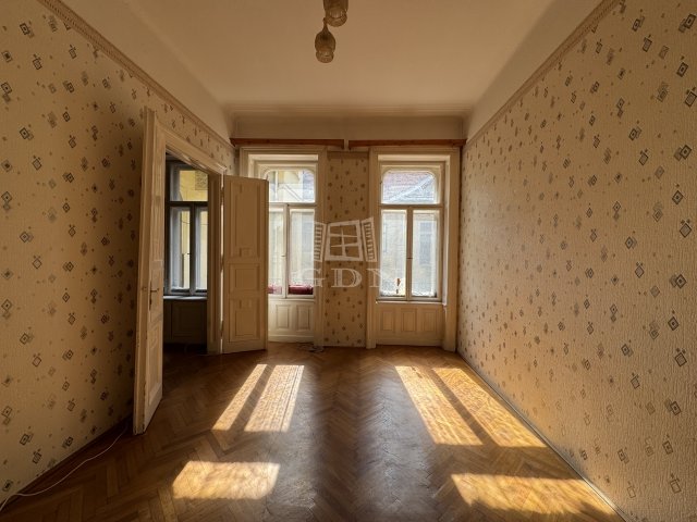 Eladó téglalakás, Budapesten, IX. kerületben, Ferenc körúton