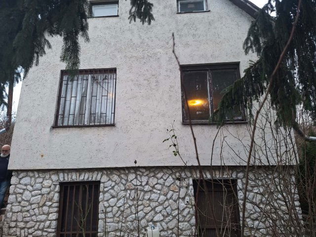 Eladó ikerház, Miskolcon, Ághegyen 6.5 M Ft, 4 szobás