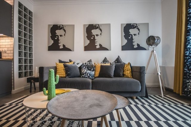 Kiadó téglalakás, albérlet, Budapesten, VI. kerületben