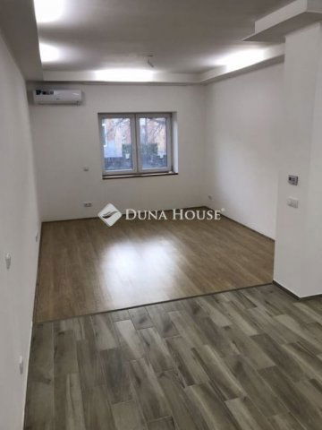 Eladó családi ház, Budapesten, XVIII. kerületben 115.3 M Ft